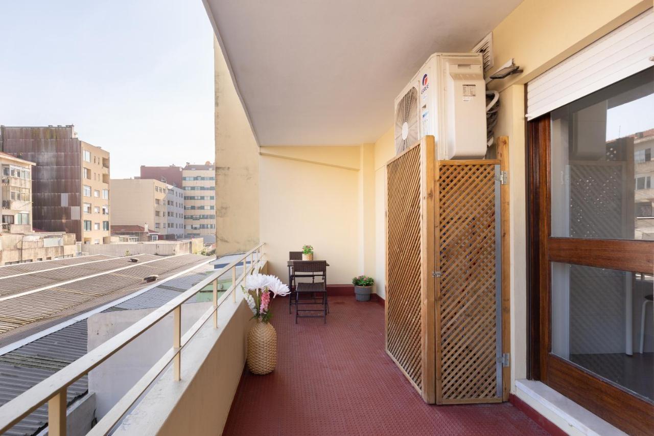 Host Wise - Trendy Bright Flats With Jacuzzi - 5 Min Beach Матозиньюш Экстерьер фото